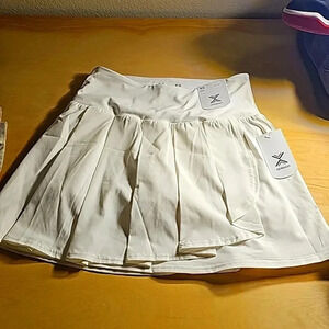 NWT Womens Xersion White A Line Tennis Skort XS